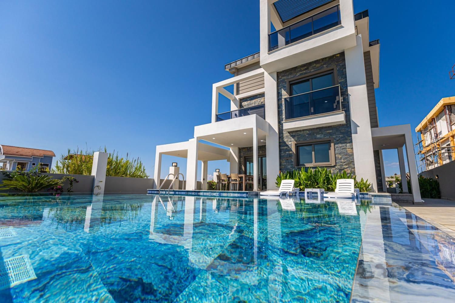 Gri Villa